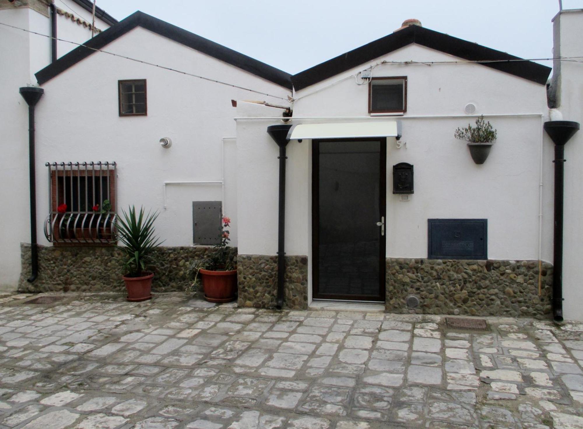 Vacanza Alla Chiesa Diruta Grottole Exterior foto